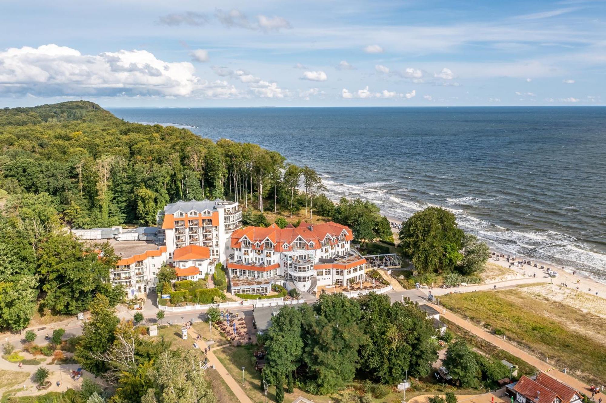 Strandhotel Seerose Kölpinsee Exterior foto