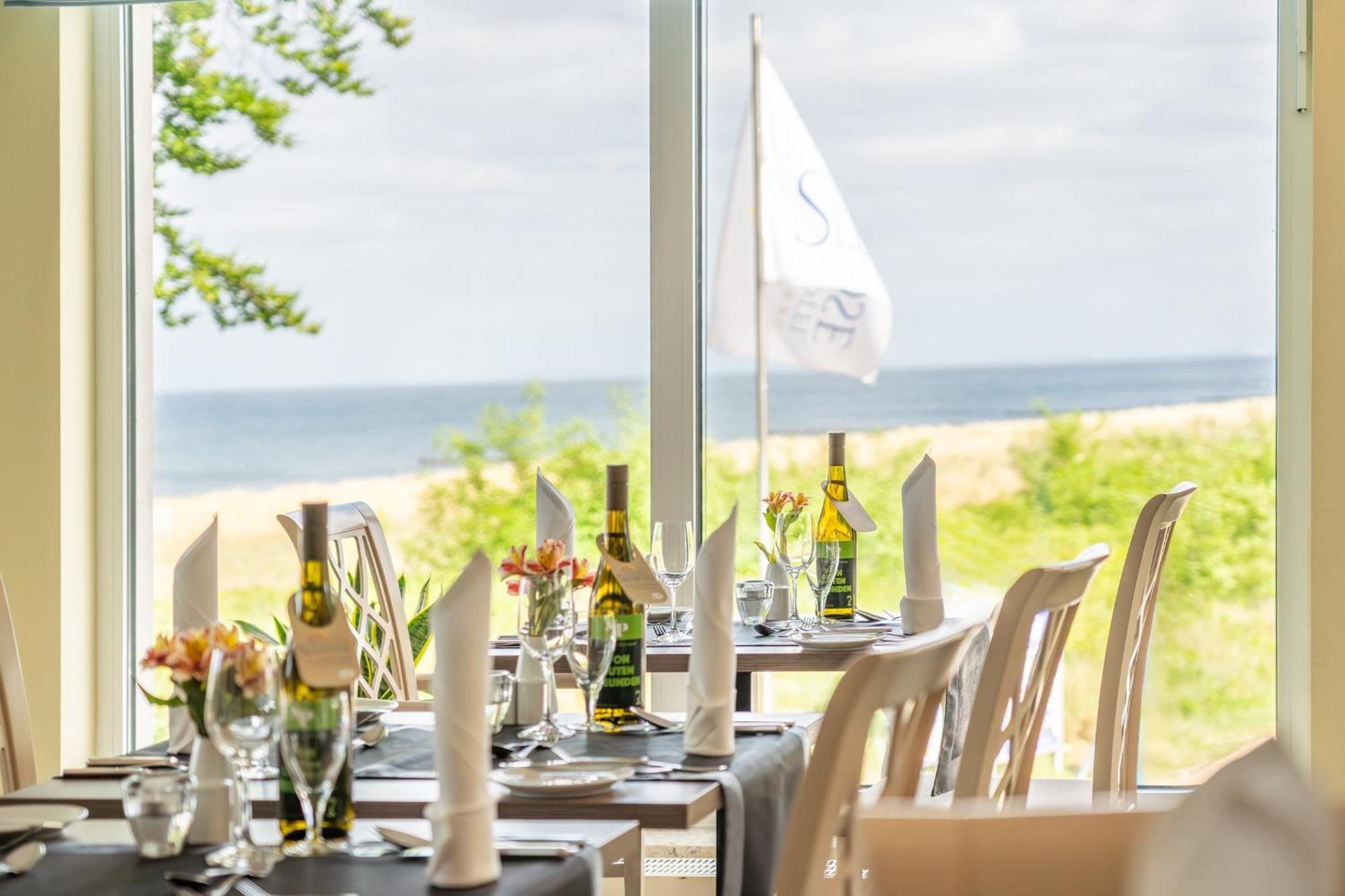 Strandhotel Seerose Kölpinsee Exterior foto
