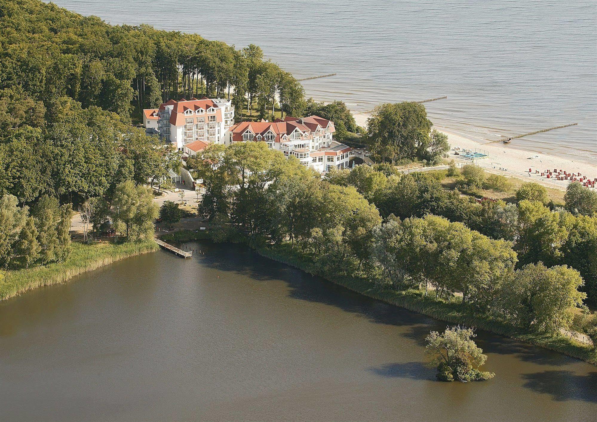 Strandhotel Seerose Kölpinsee Exterior foto